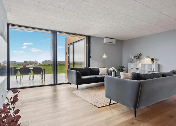 Nyaraló Stunning In With Sauna